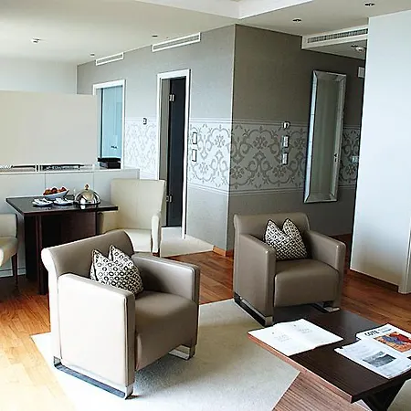 Hotel Le Mirador & 5*