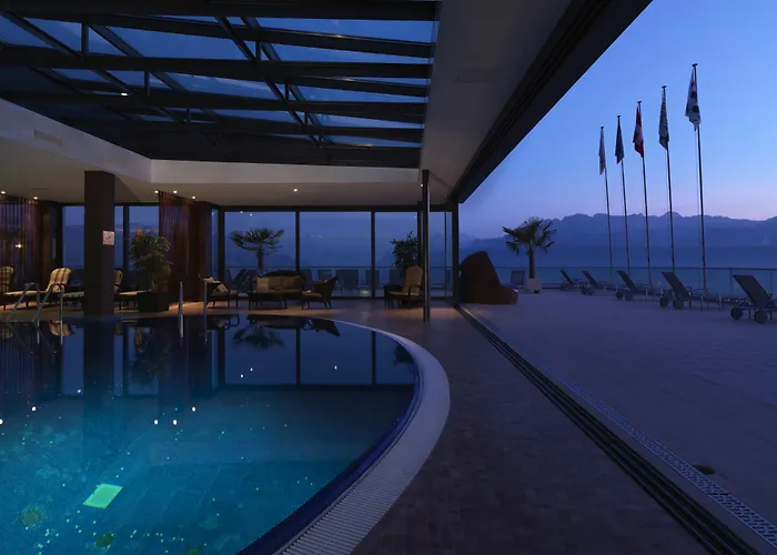 Le Mirador & מלון